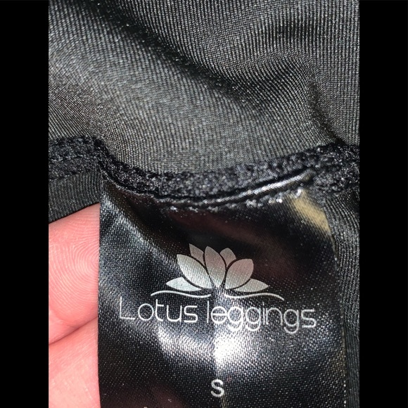 Lotus Leggings blackout  Mesh Sz small New - Picture 6 of 6